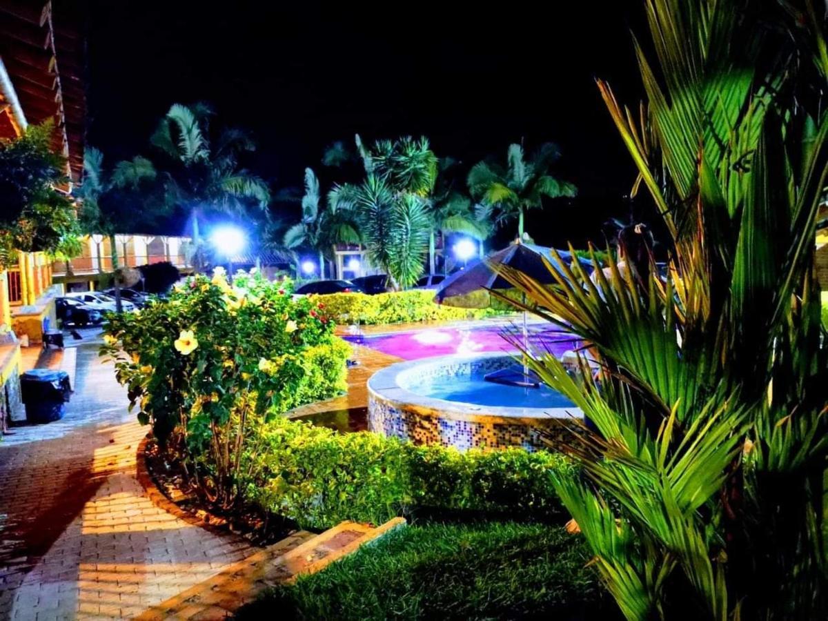 Finca Hotel El Diamante Calarcá Eksteriør bilde